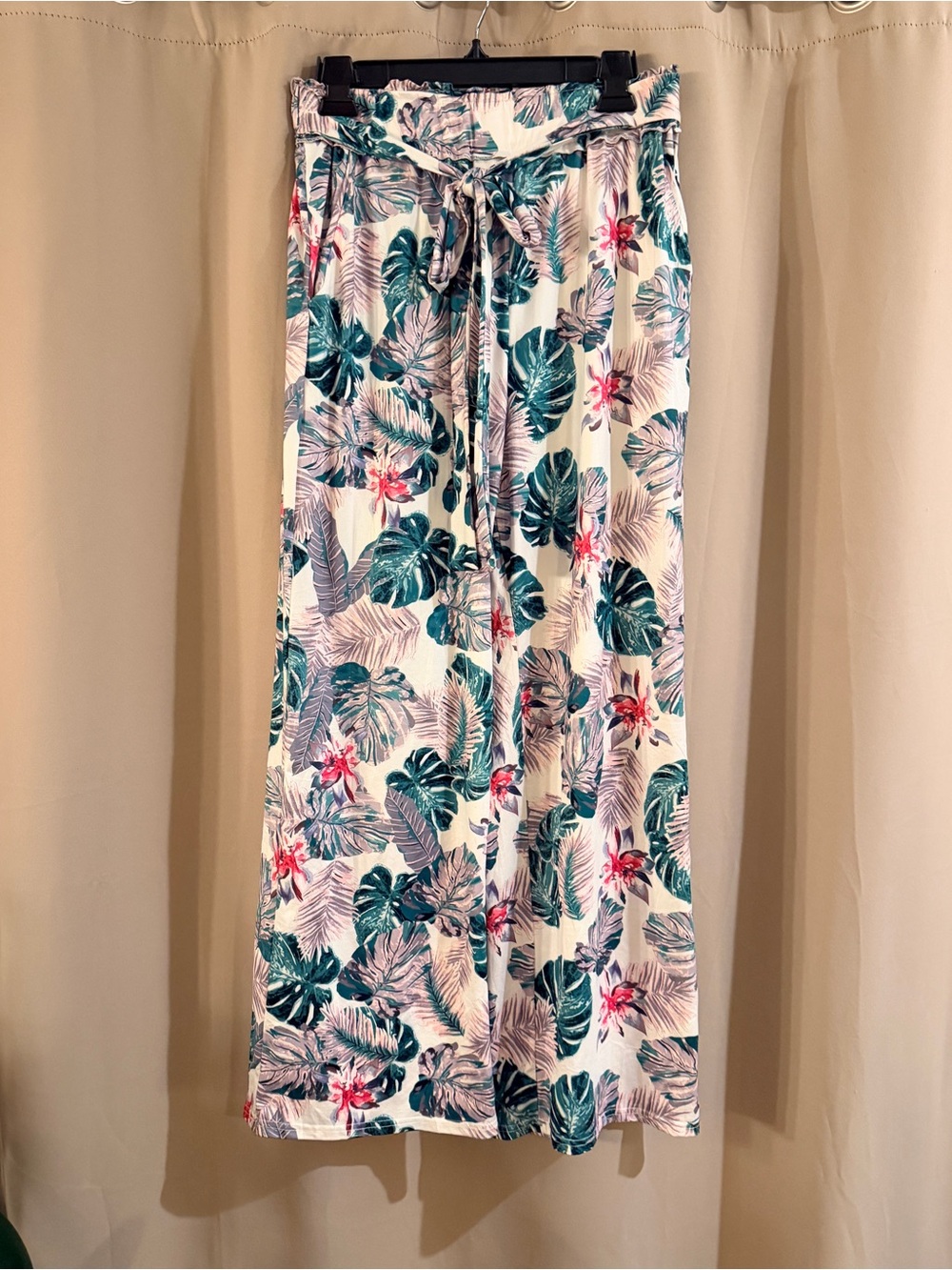 Ecowish  Floral Tropical Wide-Leg Pants in White , Teal & Pink